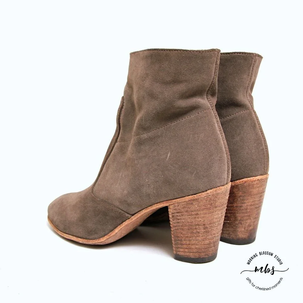 Alberto‎ Fermani Suede Side Zip Heeled Ankle Boots in Tan Women Size 7